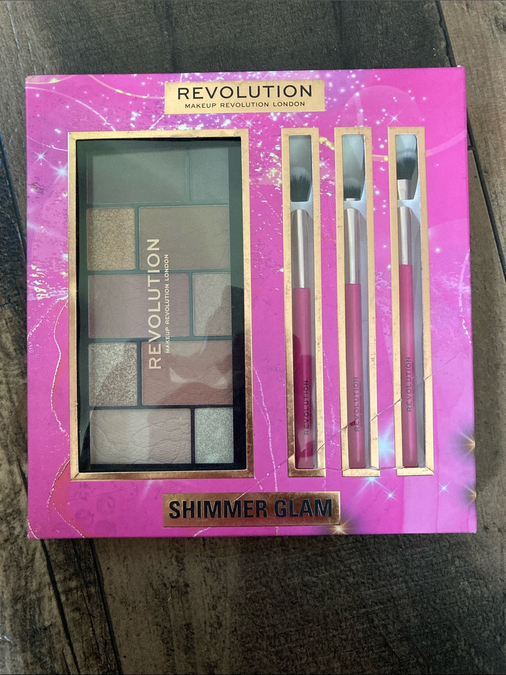 Revolution Shimmer Glam Eyeshadow Palette & Brushes - Pink and Gold Accents